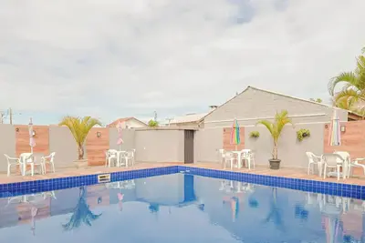 Image de Casa em Pontal do Parana com Piscina