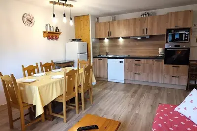 Image de Com411m :Appartement dans quartier calme proche des navettes gratuites et de la piscine