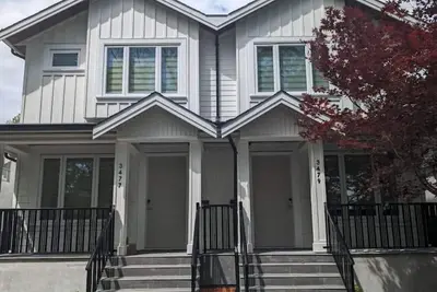 Image de Elegant & stylish modern residence