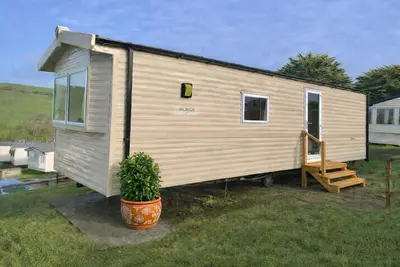 Image de Relaxing Coastal Retreat with Scenic Countryside Views