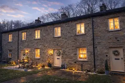 Image de Kingfisher Cottage. Luxury Riverside cottage at Aysgarth Falls, Yorkshire Dales