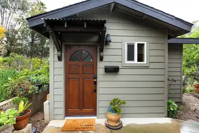 Image de Sip, Golf & Unwind: Couple's Retreat in Fallbrook