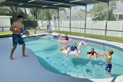 Image de Heated Pool-Fire Pit-Putt-Putt-Pool Table-Air Hockey-PingPong-5 miles to Ami