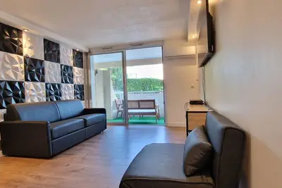 Image de Appartement à 50 m de la mer – Port Santa Lucia – Parking & Clim