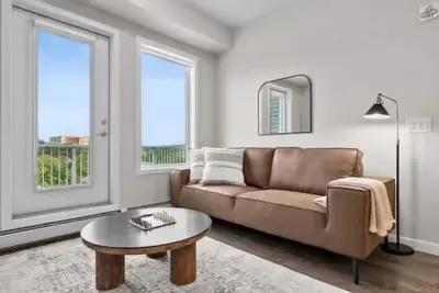 Image de Inglewood Luxury • King Bed • Parking • Netflix#15