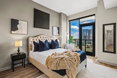 Image de Flash Sale! Skyline Townhouse: 3br Penthouse Atl | CityView, Gym, Pool & Terrace