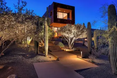 Image de Luxe Tucson 3-Acre Secluded Modern Retreat with Pool + Spa