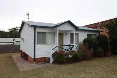 Image de In Holiday Mode is a basic house in Manyana