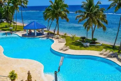 Image de Cozy 2-bedroom Beach Front Condo with Ac