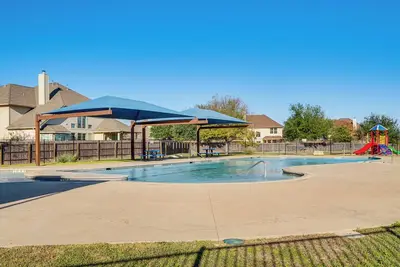 Image de Play & Unwind, Pflugerville Gem w/ Community Perks