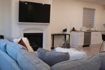 Image de Spacious family friendly 4-bedroom house for monthly stays