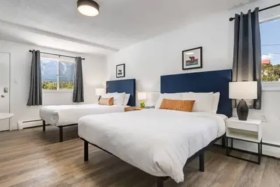 Gateway Suites: Lovely views near Banff