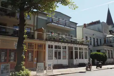 Image de Modern vacation apartment with balcony & WiFi in Warnemünde - ideal for 4 people