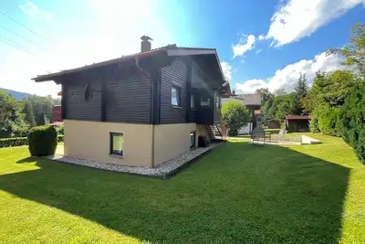 Image de Spacious vacation apartment for up to 13 people in the Hohen Bogen vacation village