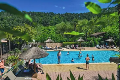 Image de Hameau du Prat en sud Ardèche, piscine chauffée, animation, bar, resto, jardin
