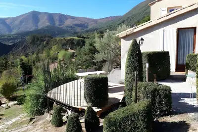 Image de Gîte « Le Galabre » avec vue sur la montagne, Wi-Fi et climatisation
