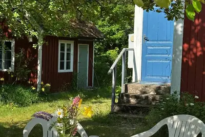 Idyllic country house with rowing boat