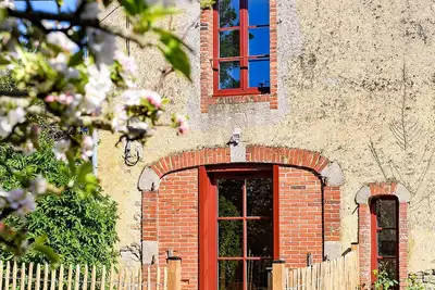 Image de Maison rénovée à Mortagne-sur-Sèvre avec terrasse et WiFi