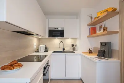 Image de Appartement moderne avec grande terrasse au Cernix