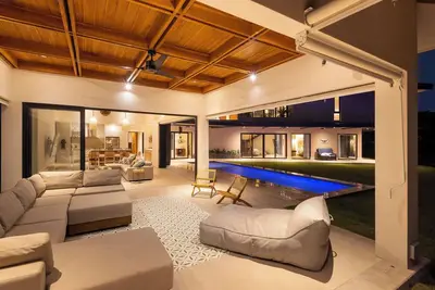 Image de Spacious 6-bedroom villa in beautiful Tamarindo with Ac - Rocamar