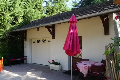 Image de Gîte des Orchidées : terrasse privée, jardin partagé et Wi-Fi à Châteauvieux