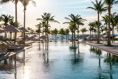 Image de Celebrate the Holidays at Garza Blanca Cancun:  Luxury at the Best Beach Resort