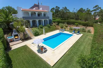 Villa Machado by Villa Plus