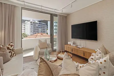 Dolce Vita | Designer 3 bed Retreat