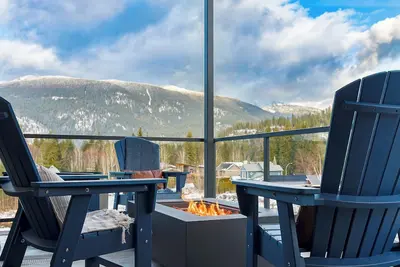 Image de The View - Luxury Penthouse Condo