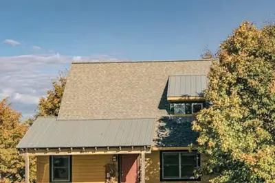 Image de Cozy Northern Michigan Lodge in a Premier Location