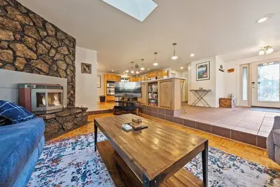 Image de Kodiak Clubhouse  - Relaxing 30-Day Retreat