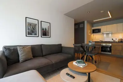 Image de w* | Engaging 2br w/ Impressive Deco in San Isidro