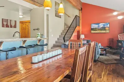 Image de McCall Loft Condo | Close to Pool, Lake, and Park!