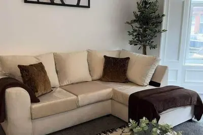 Image de 2br Flat •West End •Near Kelvingrove & City Centre