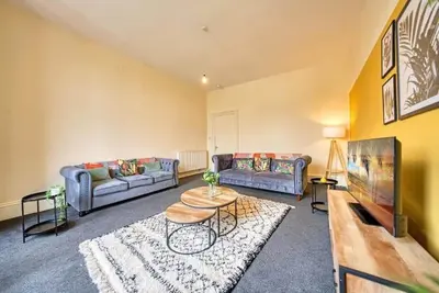 Image de Group Stay • 4br • Sleeps 11 • Near Ibrox •Parking