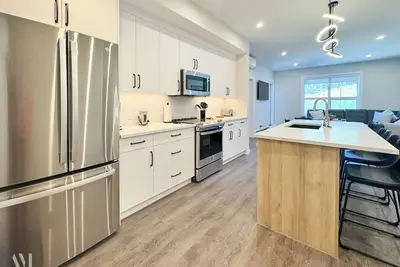 Image de Fairway to Heaven - Downtown Condo - Khmr Views