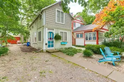 Image de 525 Central Charming Cottage in Lakeside