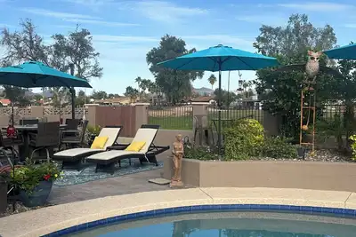 Image de Beautiful home 𝚒𝚗 mesa located on 12th hole on golf course. Minutes 𝚝𝚘 cub park