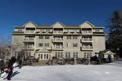 Image de 3br 2ba JPeak Condo @ Jiminy Peak | 4-Season Berkshires Retreat | Ski-In/Ski-Out