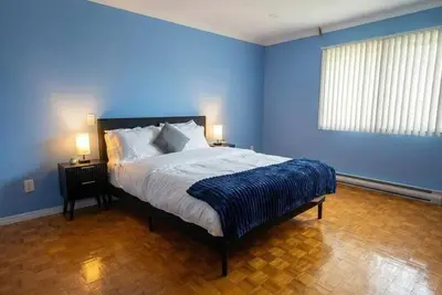 Image de Stylish 3br w/ Hot Tub, Heated Pool & Free Parking