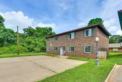 Image de Walk to Sfa – Quiet, Remodeled 2br w/ King Bed, Fast Wi-Fi, Parking & Full Kitchen | Ideal for Families & Nurses