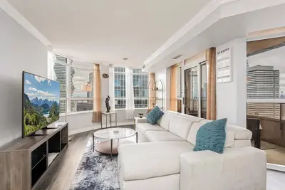 Image de Sky Retreat | 2br-2ba High Floor | 180° City View