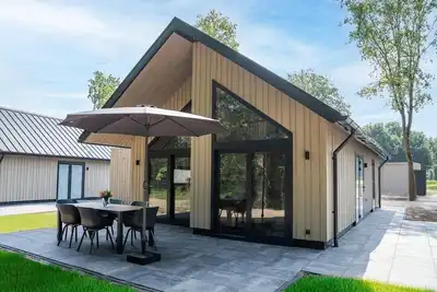 Image de Écovilla de luxe avec vue sur la forêt pour 6 personnes