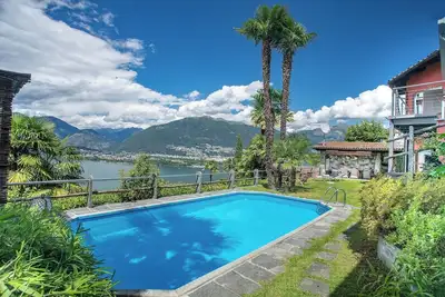 Image de Vue, soleil, piscine privée - y a-t-il quelque chose de plus beau en vacances ?