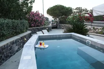 Image de Santorini Vineyard Villa with Heated Pool
