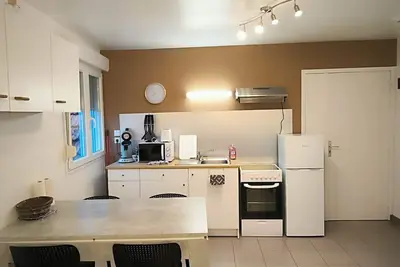 Image de Appartement indépendant + stationnement