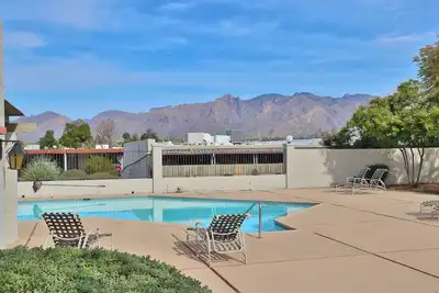 Image de Cozy Corner Townhome steps from winter haven