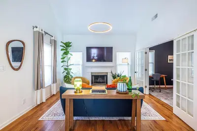 Image de Walk to BeltLine & Krog | 3 Miles to World Cup