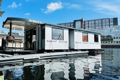 Image de Luxury houseboat including sauna with up to 8 berths in Berlin