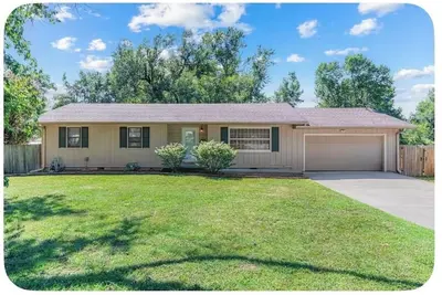Image de Boho Cottage 3 Bed 2 Bath Home Close to Hospital